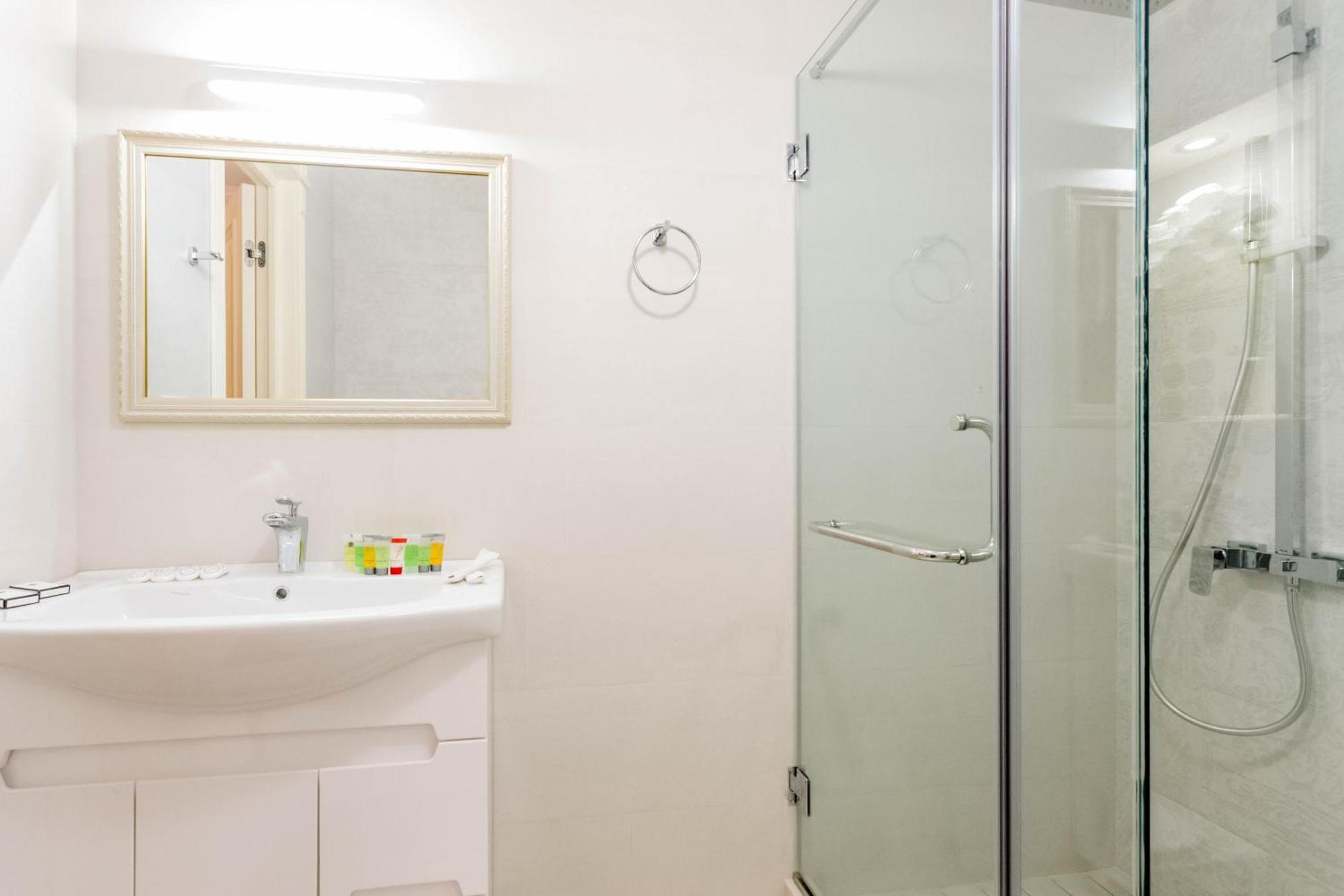 City Luxury Apartment L Tbilisi ภายนอก รูปภาพ