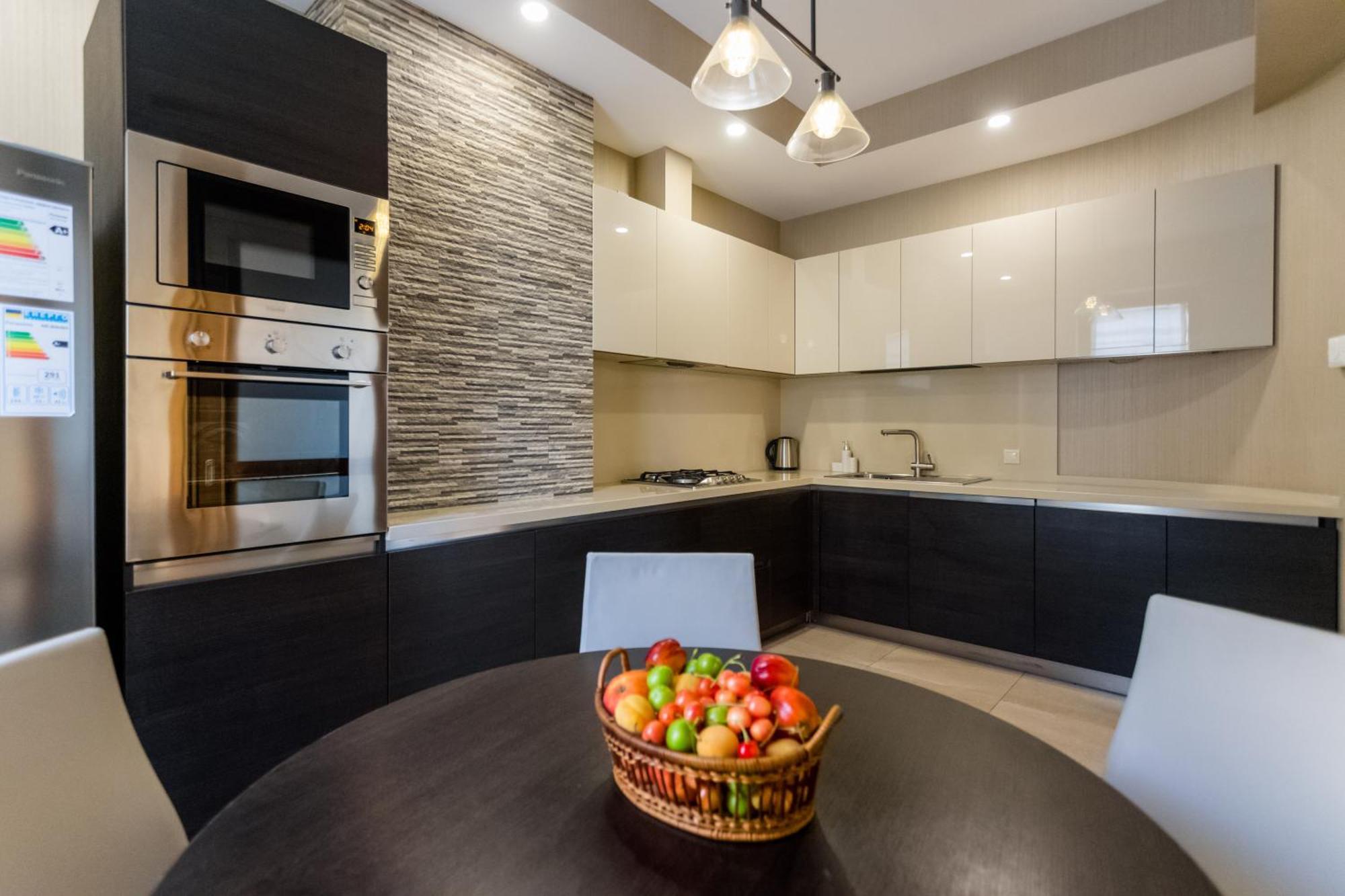 City Luxury Apartment L Tbilisi ภายนอก รูปภาพ